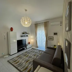 Casa Galea Aeroporto di Catania Fontana Rossa